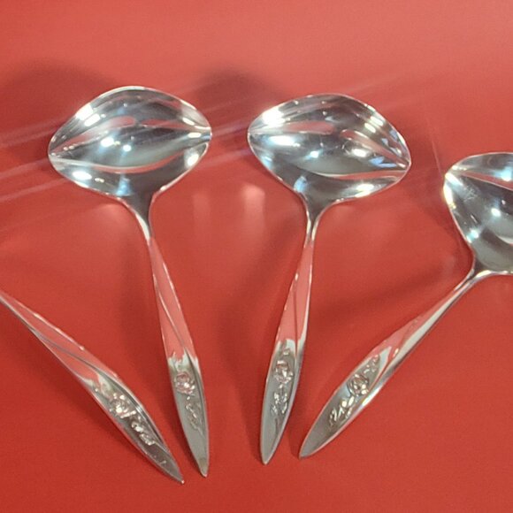 Oneida Morning Rose Soup - Sauce Ladle (4 available) - Picture 3 of 11